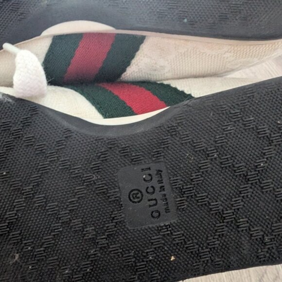 Gucci Kids Shoes in White with Red and Green Stripes 13 - Picture 8 of 11
